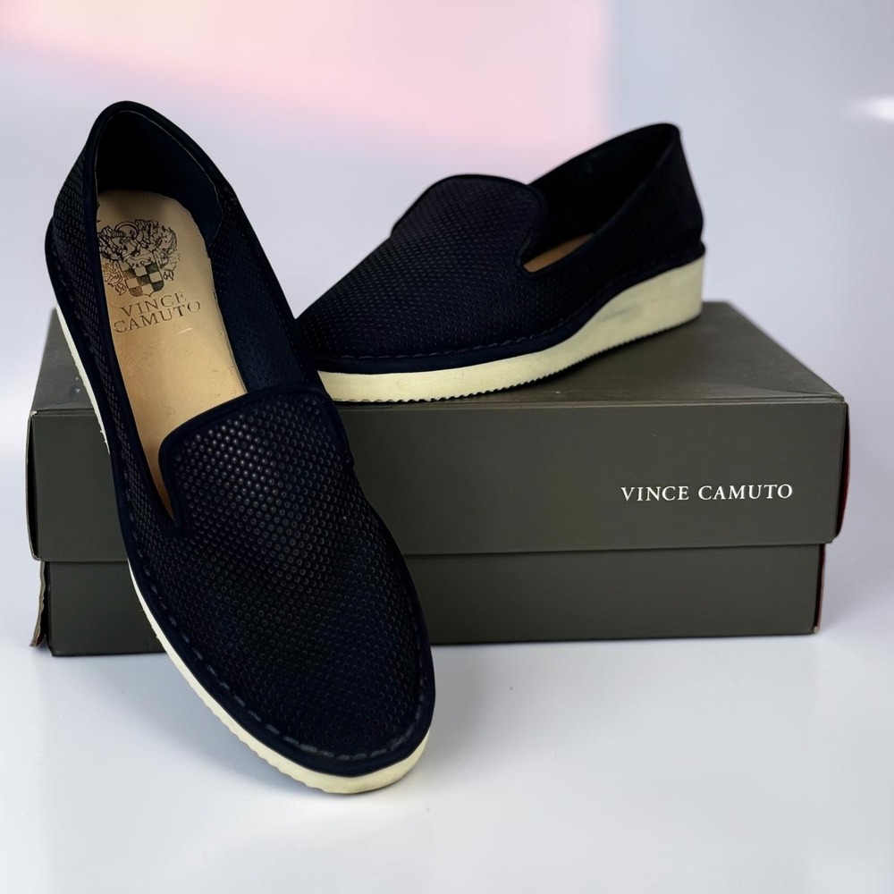 Vince Camuto Gwenna Navy Suede Perforated Loafers Women's Size 7